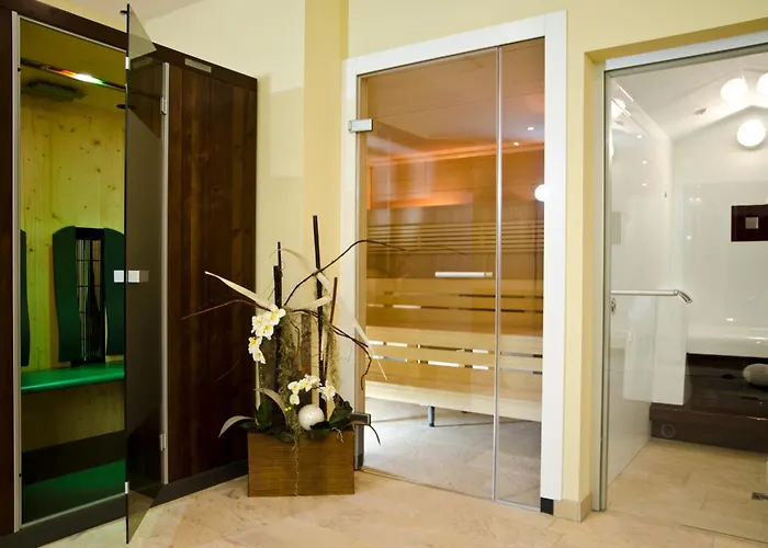 Hotel Garni Arosa 4*