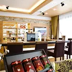 Garni Arosa Ξενοδοχείο 4*