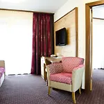 Garni Arosa Ξενοδοχείο 4*
