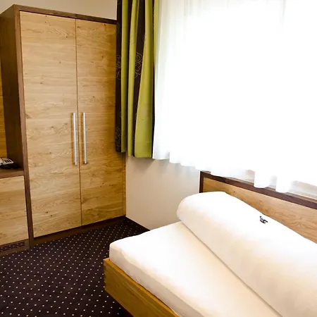 Szálloda Garni Arosa 4*